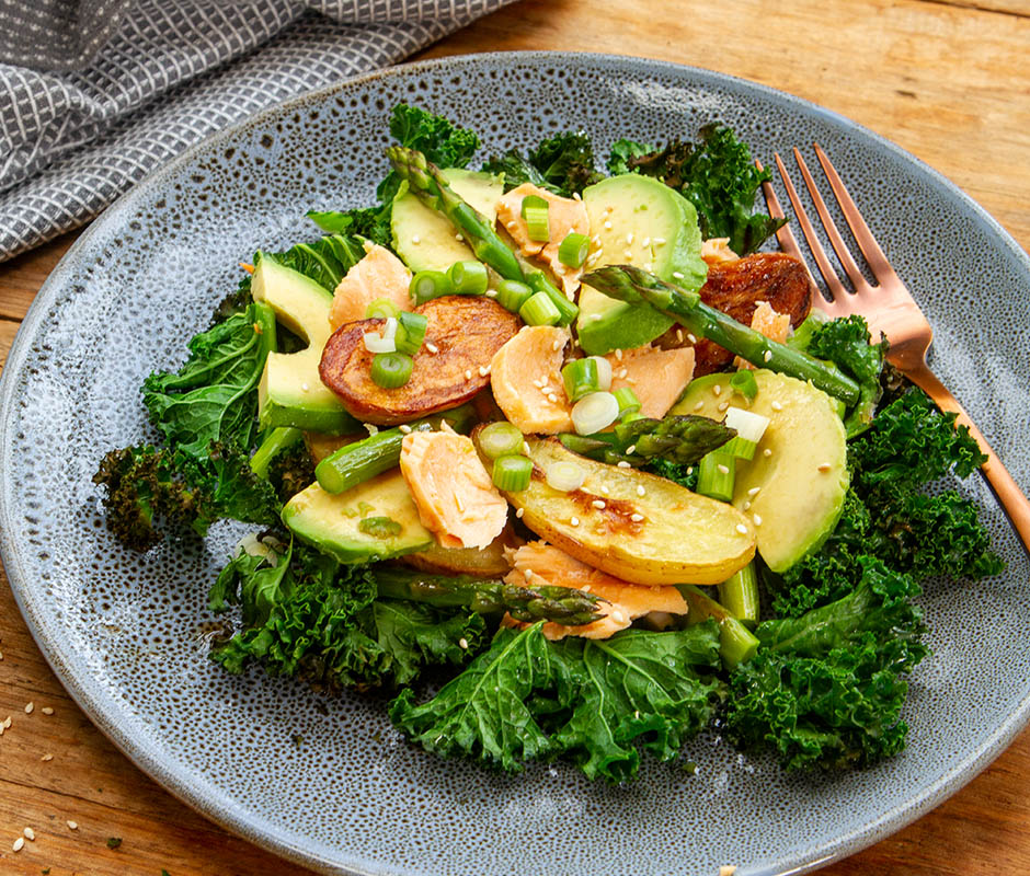 Salmon roasted kale salad